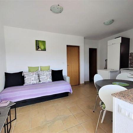 Apartman Kristina Vrbnik Εξωτερικό φωτογραφία